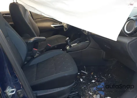 2019 Nissan Kicks Sv z USA, uszkodzony, nr VIN 3N1CP5CU6KL569495